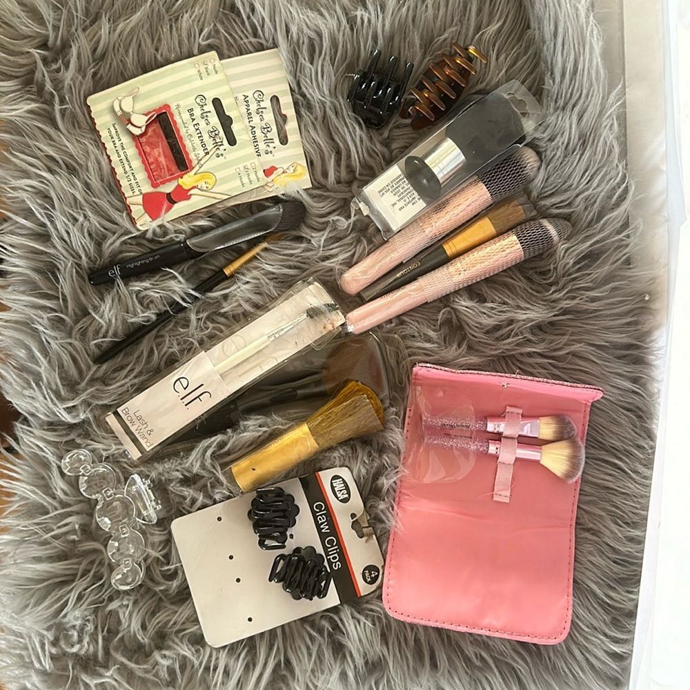 Makeup Brushes + Hair Clips Set | Bra Extenders, Apparel Tape, Beauty Kit